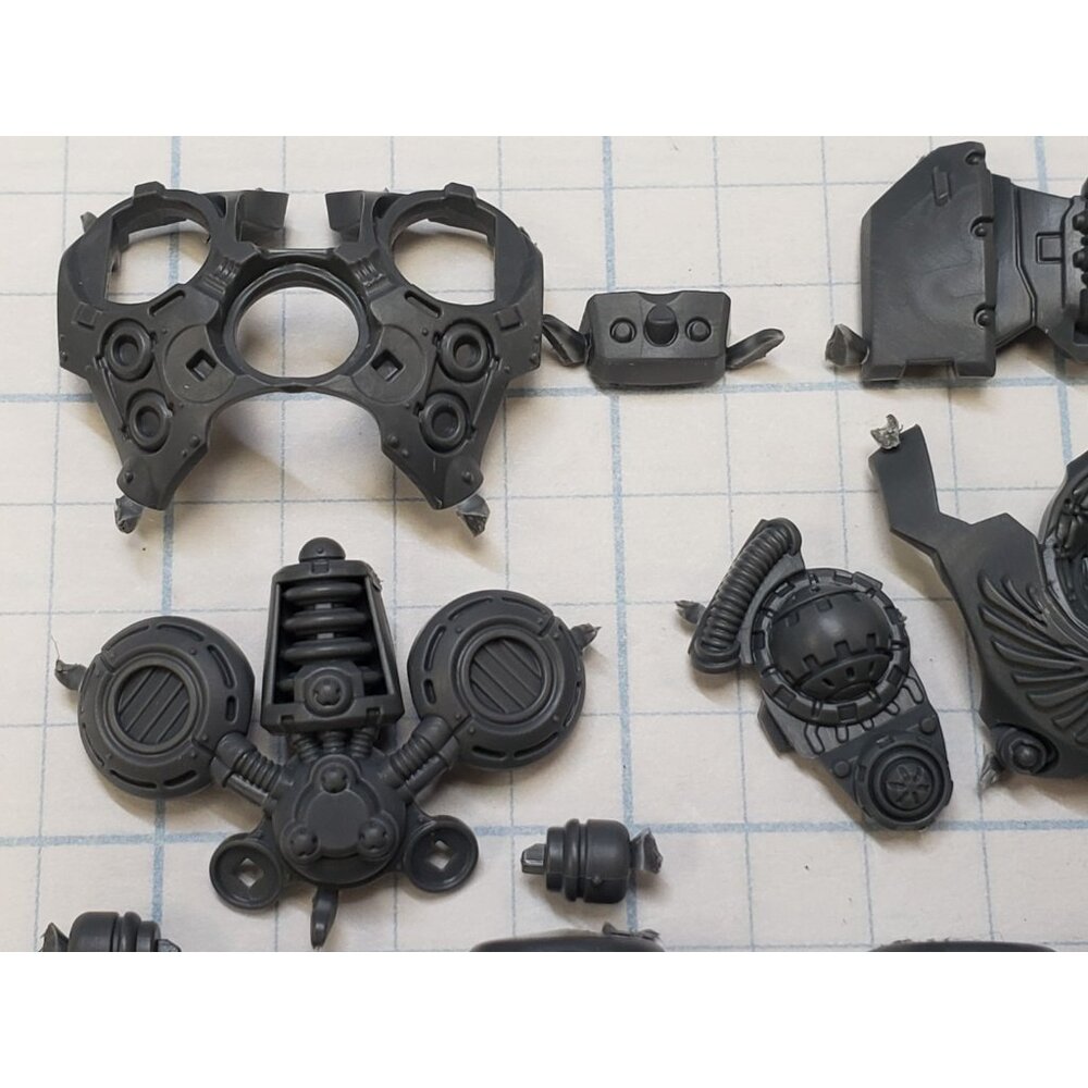 30K Space Marine Bits Saturnine Terminator Squad Armored Torso Legs Feet Set #01 - Picture 6 of 10